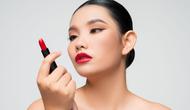 Cara sederhana membuat makeup bibir terlihat natural sekaligus tahan lama agar tetap segar seharian. (Foto: jcomp/Freepik)
