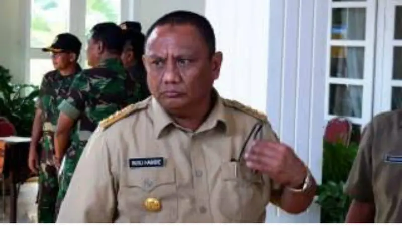 Gubernur Gorontalo Rusli Habibie