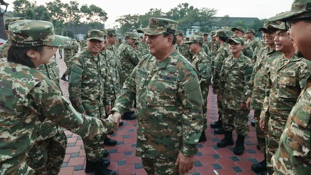 004578400_1729836654-20241025-Menteri_Loreng-AFP_1.jpg