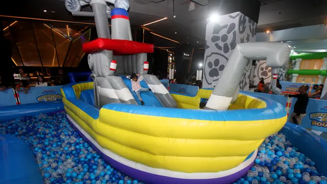 Paw Patrol Adventure Bay Bounce