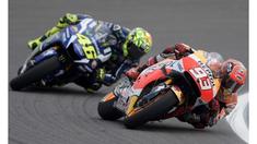 Marc Marquez dan Valentino Rossi tampil sengit dalam balapan MotoGP Argentina 2016 (4/4/2016). Keduanya saling menyalip hingga saat keduanya masuk pit motor mengganti motor, Rossi tak mampu lagi mendekati motor Marquez