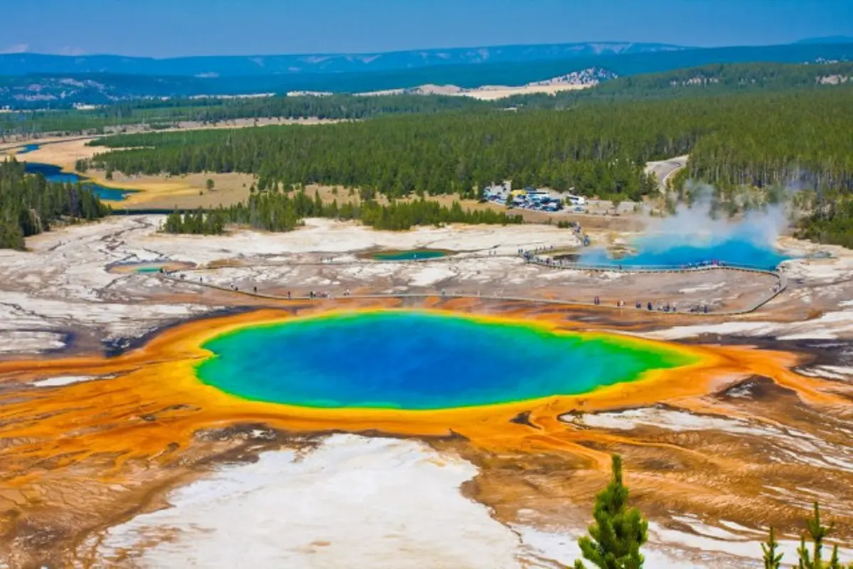 Taman Nasional Yellowstone, Amerika Serikat