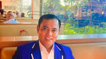 Haji Faisal Mejeng dengan Jas Partai, Resmi Digandeng PAN Sebagai Calon Anggota Legislatif