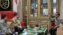 Ketua Umum Muhammadiyah, Haedar Nashir saat menerima PKS di Kantor Muhammadiyah, Jakarta, Rabu (6/1/2015). Kunjungan tersebut untuk mendengar aspirasi Muhammadiyah. (Liputan6.com/Johan Tallo)