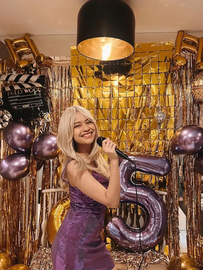 Hanggini rayakan ulang tahunnya yang ke-25 bertemakan Hannah Montana (Instagram/@hanggini)