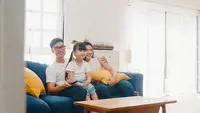 15 Rekomendasi Film Komedi Indonesia Seru Ditonton Bersama Keluarga, Pilihan Terbaik Akhir Pekan