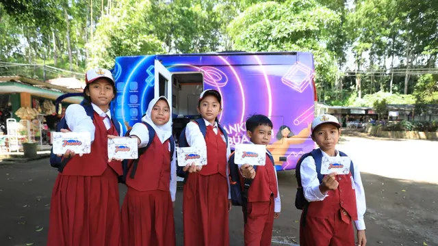 BRI Peduli Renovasi Sekolah dan Wisata Edukasi di Malang