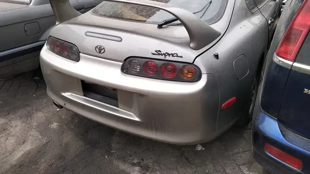 Bea Cukai Lelang Toyota Supra RZ-S Langka (Ist)