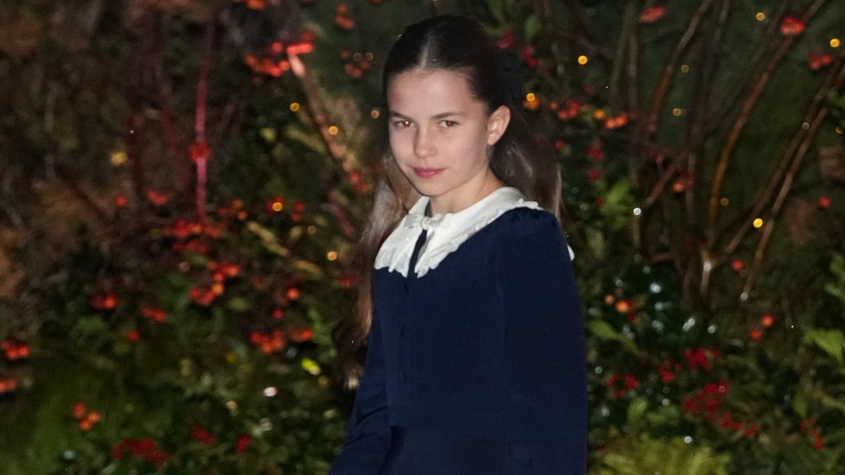 Kapan Putri Charlotte Berhak Memakai Tiara Kerajaan Inggris Pertama Kali?