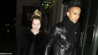 Wah, Pacar Scott Sinclair Tampil Nakal di Majalah