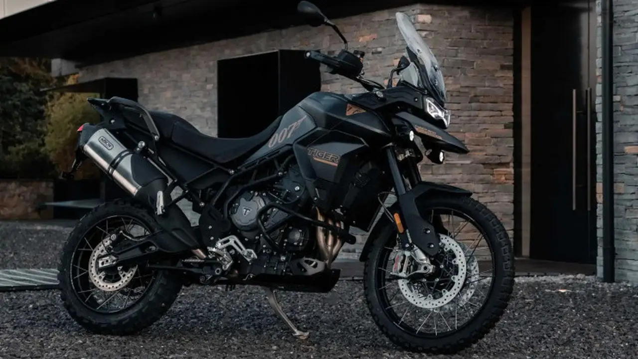 Triumph Tiger 900 Bond Edition