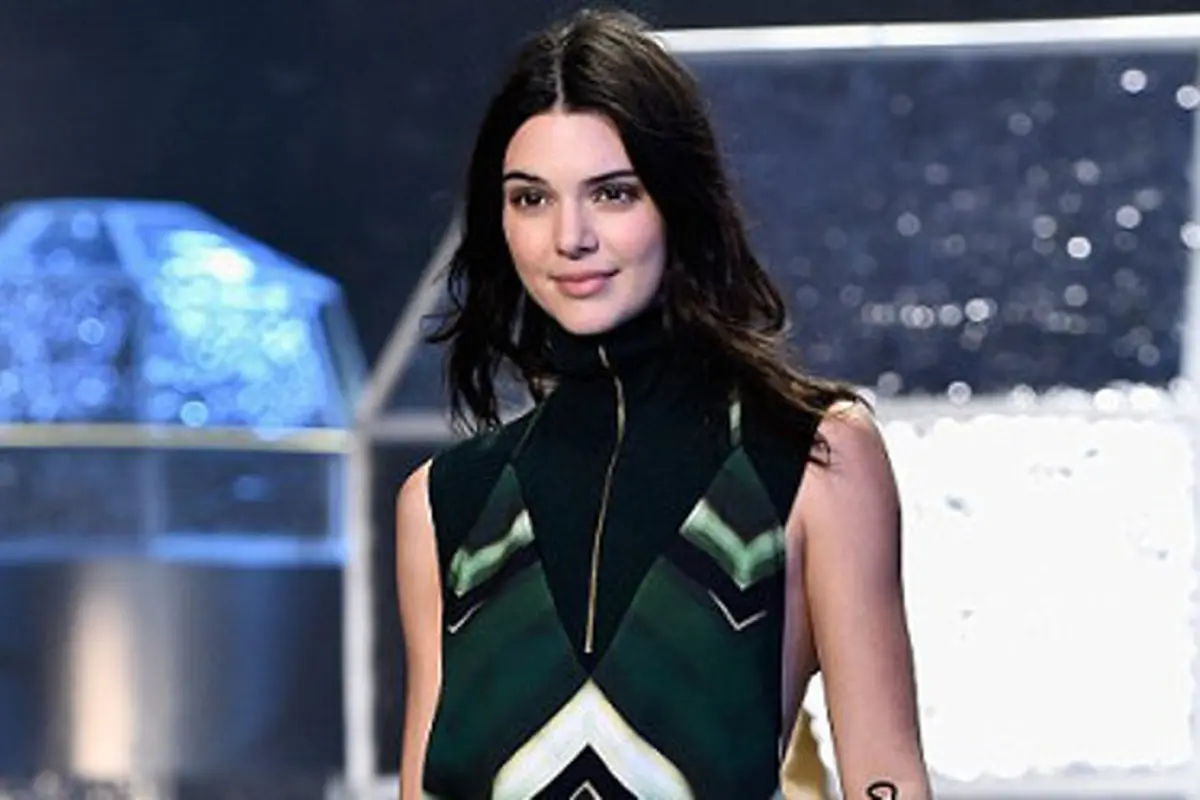 Kendall Jenner for H&M - Paris Fashion Week Autumn Winter 2015 1