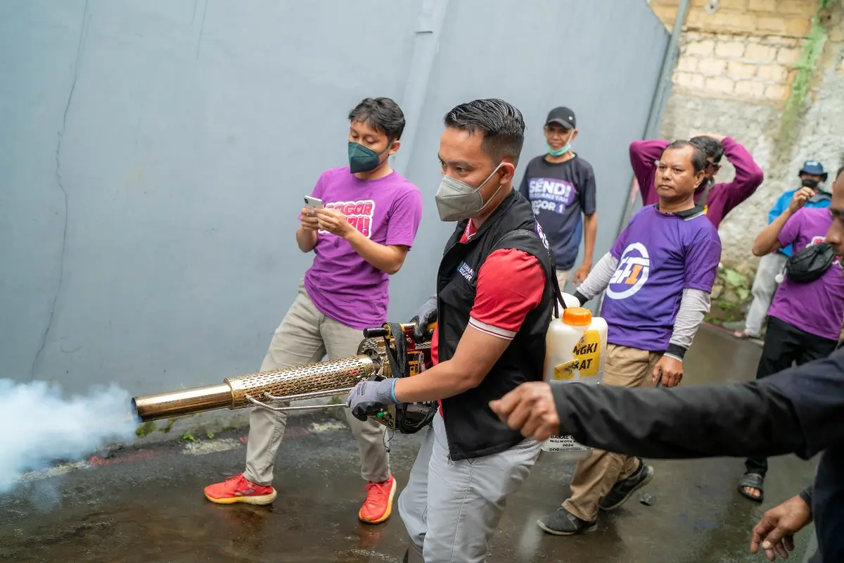 awani Bogor melakukan kegiatan pengasapan (fogging) untuk mencegah berkembangnya demam berdarah dengue di Kota Bogor, Jawa Barat. Kegiatan ini dilakukan karena tren peningkatan DBD dalam tiga bulan terakhir.