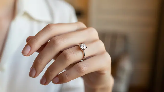 Model Cincin Nikah Klasik Elegan 2025/ Ilustrasi AI
