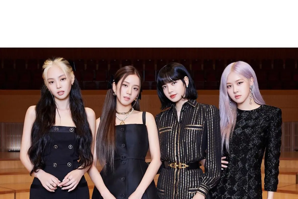 8 Outfit Ikonik BLACKPINK dari Masa ke Masa yang Selalu Jadi Pusat Perhatian