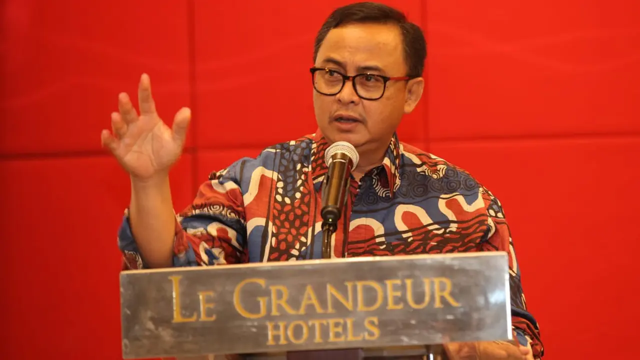 Sekretaris Kemenkop dan UKM Prof Rully Indrawan.