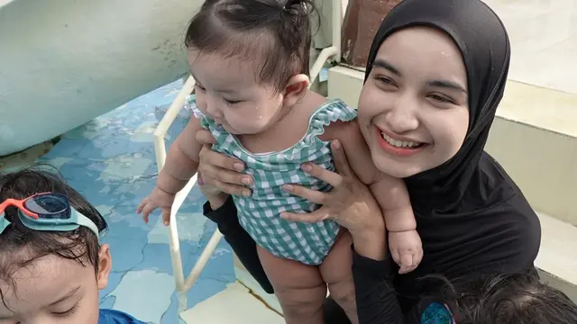 6 Potret Cut Intan Nabila Bareng Tiga Buah Hati, Dapat Hak Asuh Anak