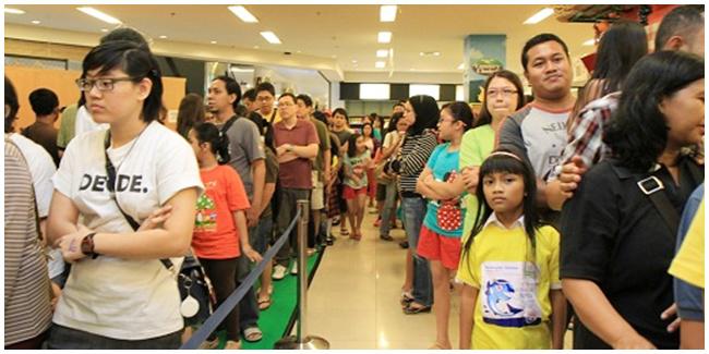 Antrian makan sushi sepuasnya di Sushi Moshaic