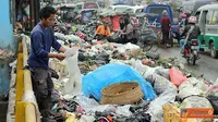 Di Bandung, kalau buang sampah sembarangan dikenakan hukuman, lho! :|