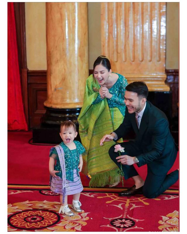 6 Potret Jessica Mila gelar syukuran baptisan Kyarra, gayanya elegan berkebaya hijau