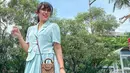 Seperti yang sudah banyak dibagikan di instagramnya, pesona Ussy Sulistiawaty sama sekali tak luntur. (FOTO: instagram.com/ussypratama/)