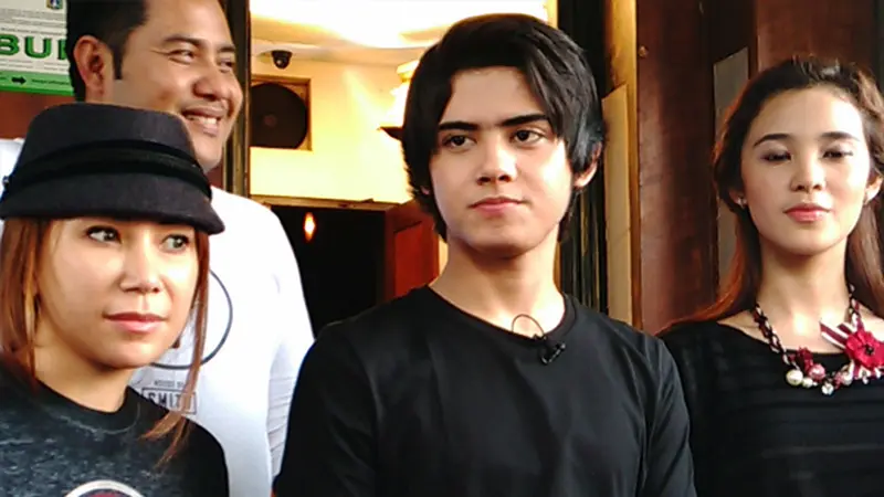 Aliando