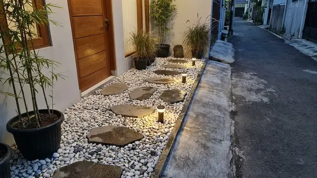 Ide Teras Tanpa Pagar di Gang Sempit