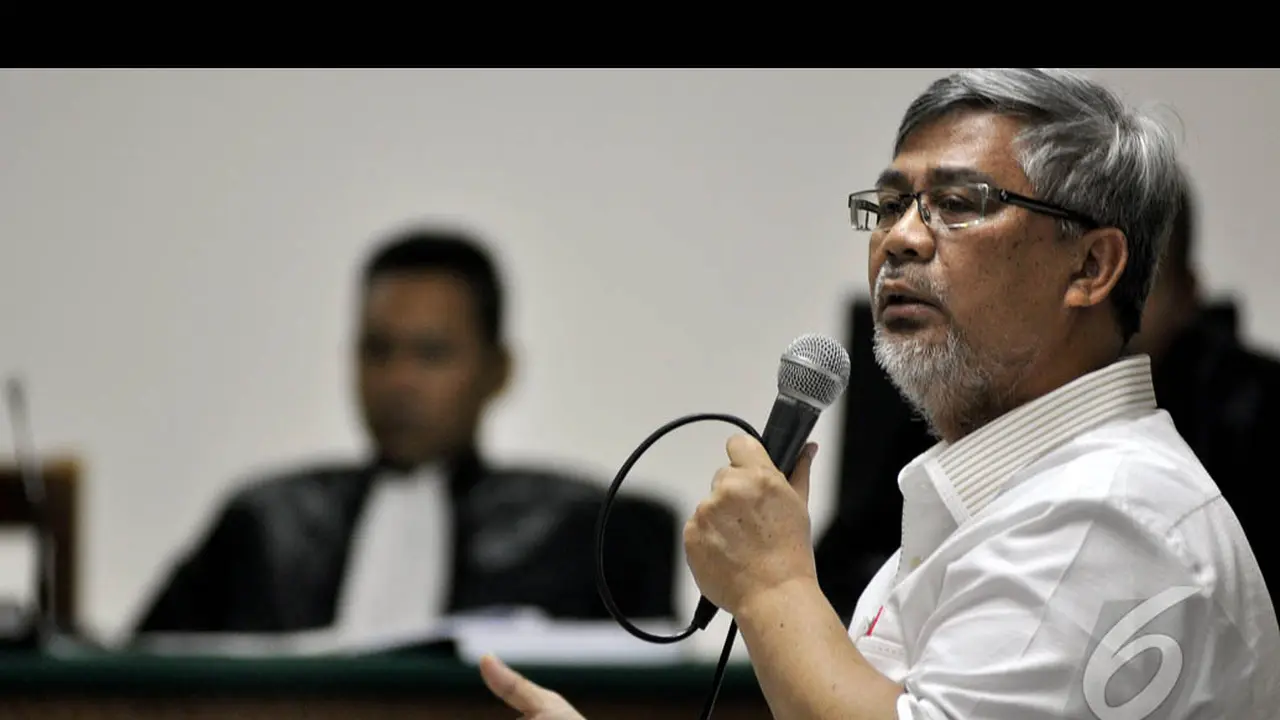 Akil Mochtar Bersaksi di Dua Sidang Kasus Pilkada Palembang 