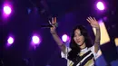 Hyoyeon SNSD memanaskan panggung Countdown Asian Games 2018, Jumat (18/8/2017) malam, dengan dua lagu, Mistery dan Wanna Be, setelah itu giliran Taeyeon. (Bambang E. Ros/Bintang.com)