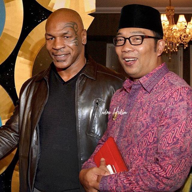 6 Editan Foto Mike Tyson Jika Tinggal di Indonesia Ini Kocak