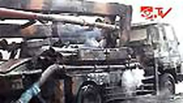 Truk Terbakar di Dekat Tol JORR