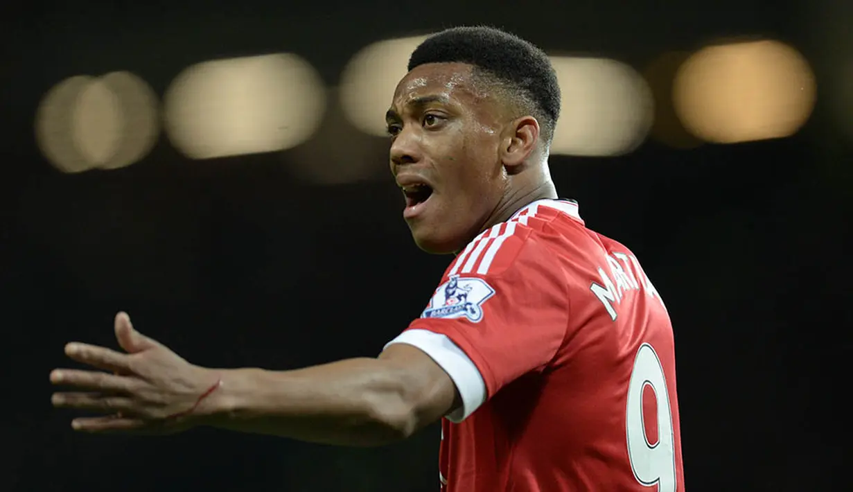 4. Tidak seperti biasanya, pada bursa transfer musim panas lalu, Manchester United menghabiskan dana sekitar 75 juta poundsterling. Namun pemain-pemain baru MU belum memberikan dampak signifikan bagi klub. (AFP/Oli Scarff)