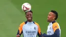Real Madrid dan Barcelona akan bertemu di Santiago Bernabeu pada pekan ke-11 La Liga 2024/2025. (AFP/Pierre-Philippe Marcou)