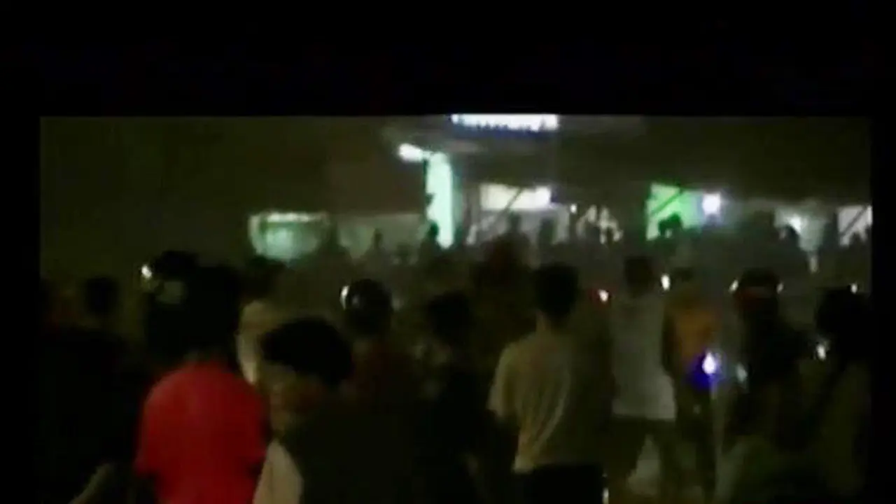 Tawuran Dua Kelompok Warga Cawang