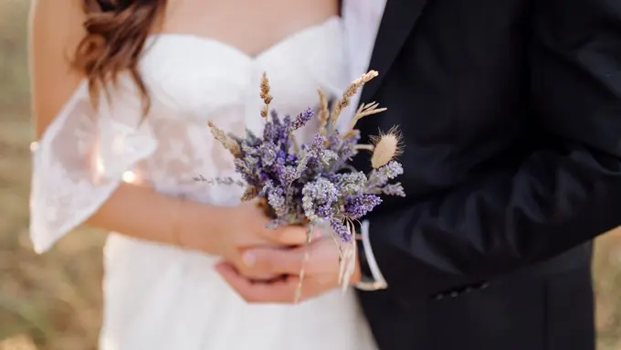 Ilustrasi lavender marriage/freepik.com