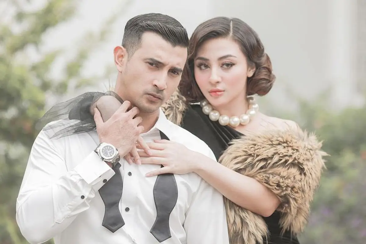 [Fimela] Ali Syakieb dan Margin Wieheerm