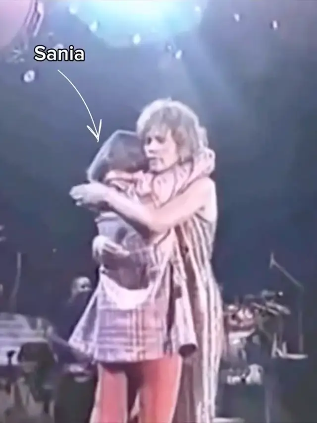 Sania dan Whitney Houston. (Foto: Dok. Koleksi Pribadi Sania)