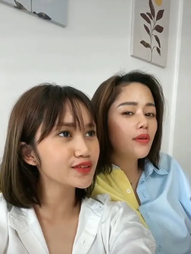 6 Potret Kompak YouTuber Farida Nurhan dan Putrinya, Bak Kakak Beradik