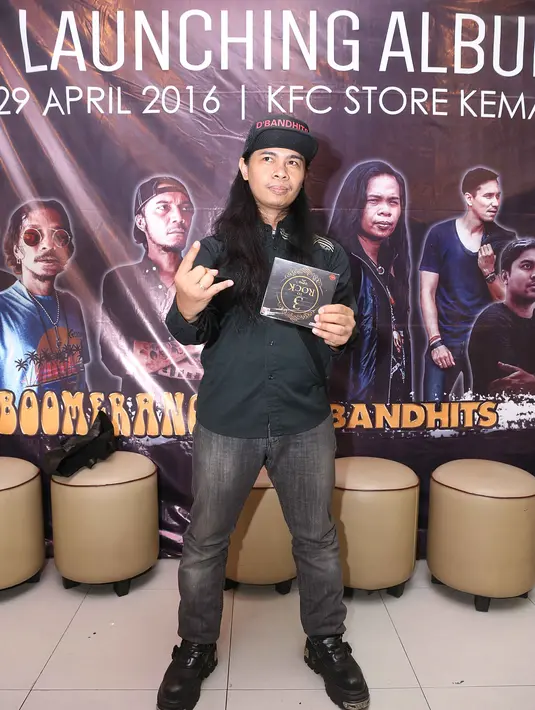 Mantan gitaris kapten, Pupun mengaku proses penggarapannya cukup cepat. Waktu dua bulan diberikan pada masing-masing band. (Nurwahyunan/Bintang.com)