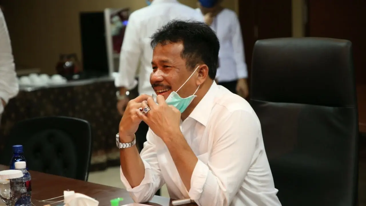 Wali Kota  Batam yang juga merangkap Kepala BP Batam Muhammad Rudi.