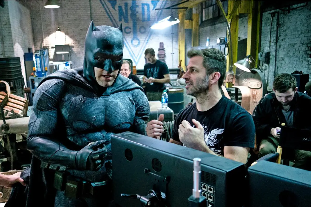 Sutradara Batman v Superman Diminta Mundur dari Justice League