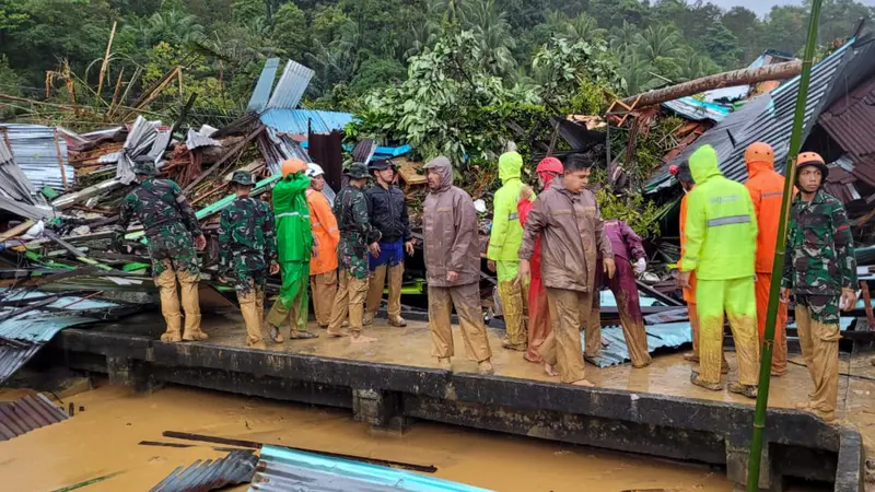 Pemkab Natuna Tetapkan Status Tanggap Darurat Bencana Longsor