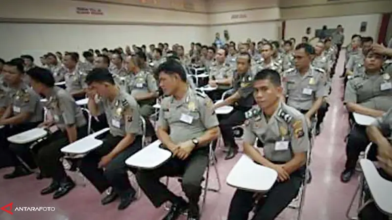 sekolah-polisil130702d.jpg