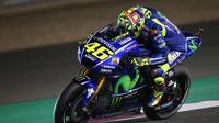 Valentino Rossi mengakui kesulitan pada sesi latihan bebas pertama MotoGP Qatar, Kamis (23/3/2017). (Motorsport)