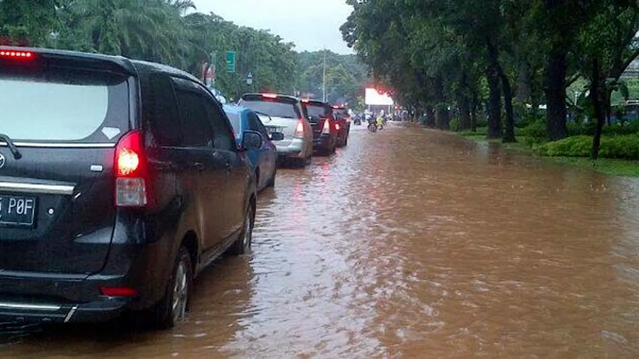 banjir-istana-140205b.jpg