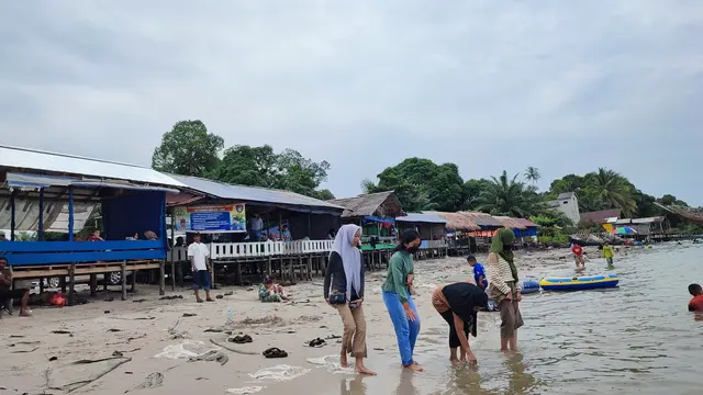 Pantai Pasir Mayang.