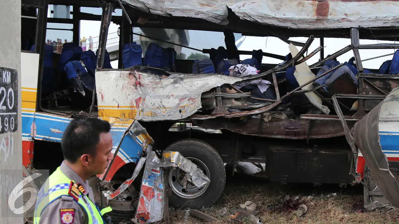 20150714-Kecelakaan di KM 202-Jabar