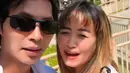 Potret Pinkan Mambo dan Arya Khan dulu kerap jadi sorotan berkat gaya mereka yang selalu romantis. Meski banyak netizen yang menganggap mereka mencari sensasi, namun Arya Khan menegaskan ia tidak sedang melakukan drama.(Liputan6.comTikTok/@arya_joget)