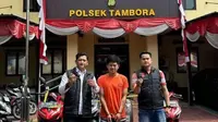 Pencuri motor anggota kelompok Jabung, Lampung, inisial OF (23) mengaku menyesali aksi kriminalnya. Ia kini harus mendekam di balik jeruji besi usai ditangkap oleh Polsek Tambora Selasa (4/7) lalu (Istimewa)