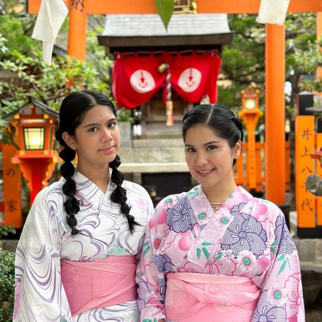 Potret Kebersamaan Annisa Pohan dan Putrinya Dulu Vs Kini